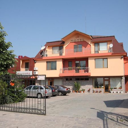 Complex Racic Hotel Voyvodinovo Exterior photo