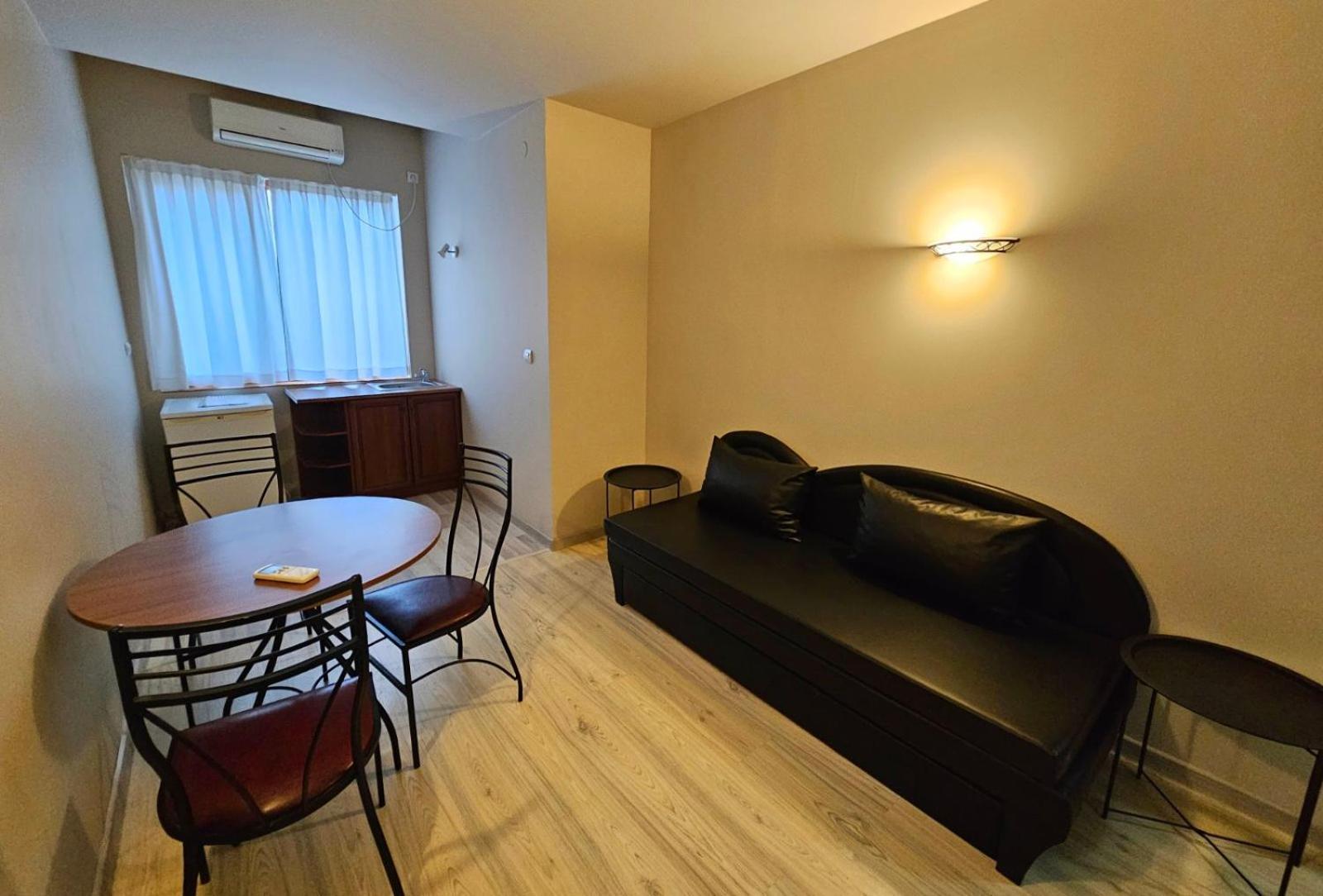 Complex Racic Hotel Voyvodinovo Exterior photo